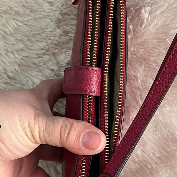 Michael Kors Burgundy Adele Leather wristlet Wallet - Picture 6 of 12